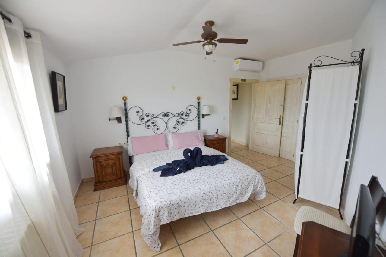 Hotel Rural El Castillo Ларрага Экстерьер фото