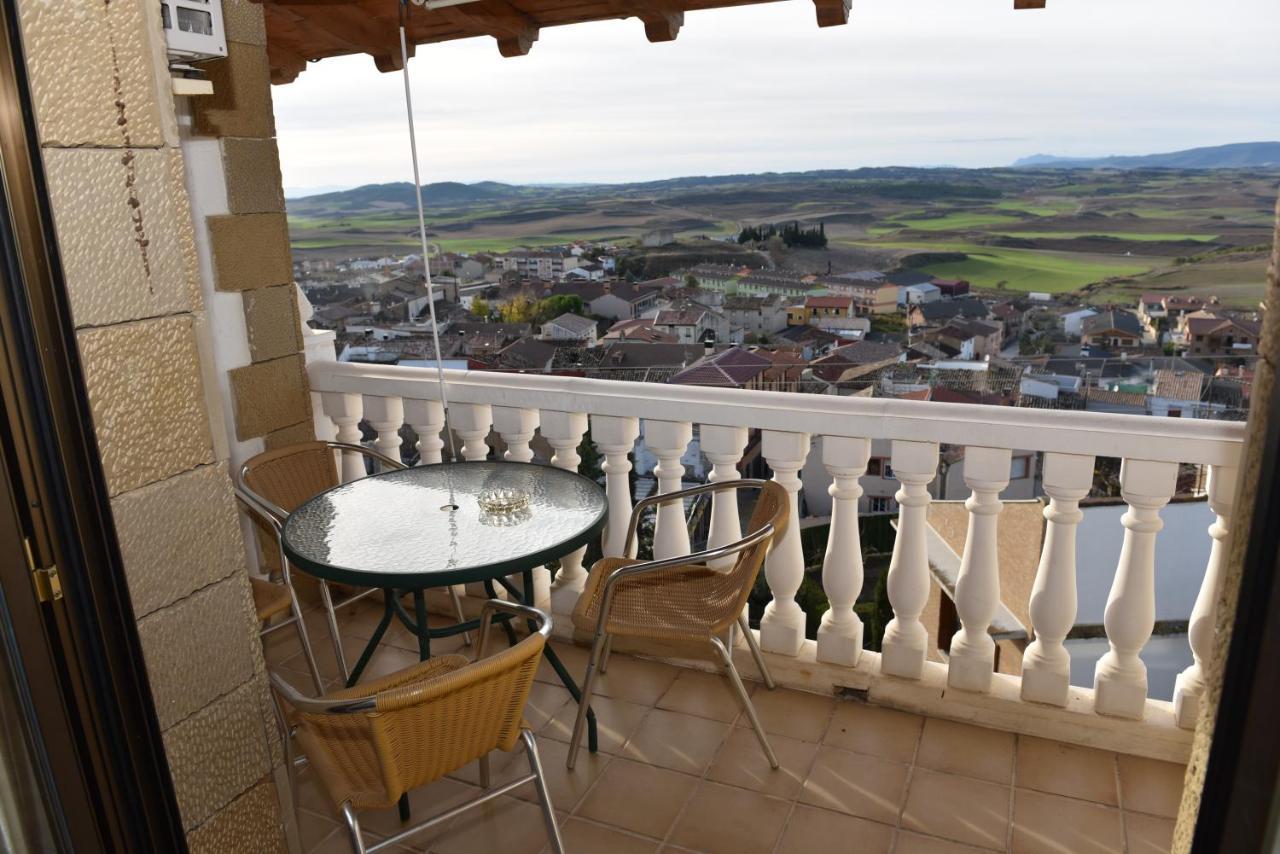 Hotel Rural El Castillo Ларрага Экстерьер фото