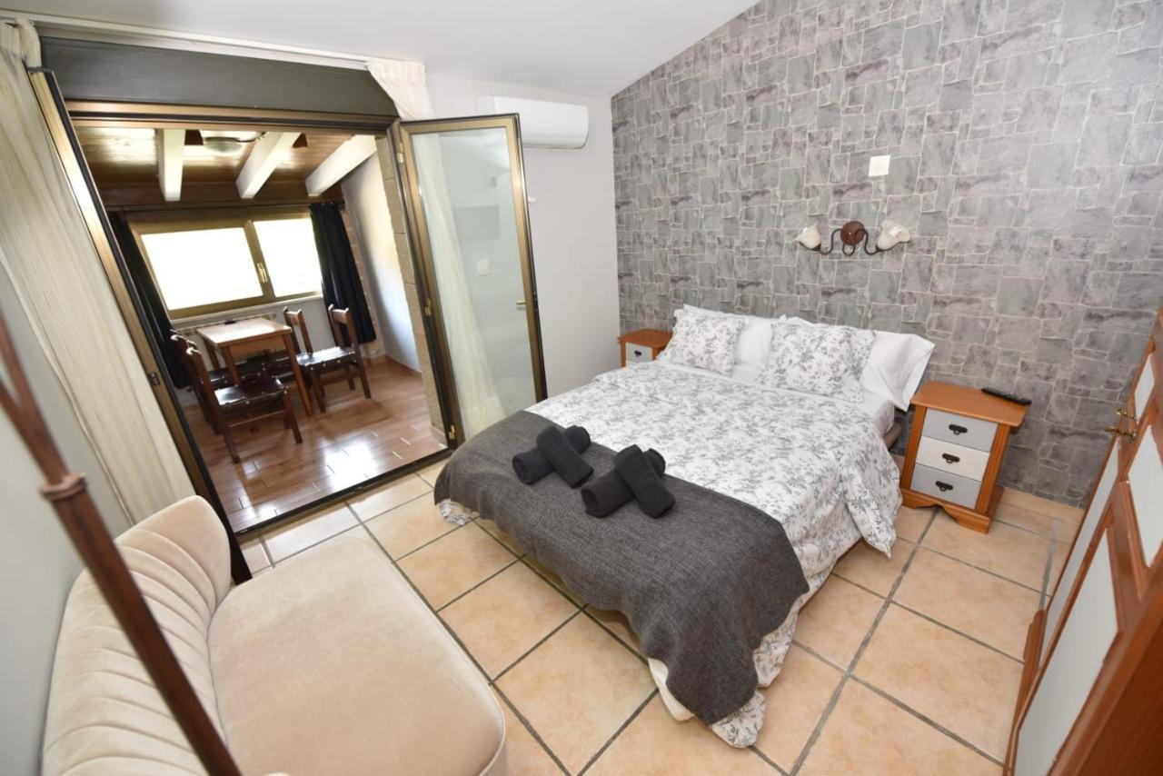 Hotel Rural El Castillo Ларрага Экстерьер фото